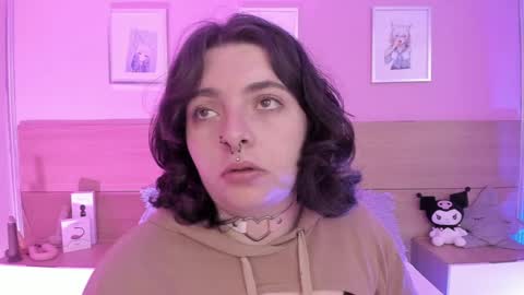 Snapshot of sachi_meow chatting on 02.09.25 Ig online show from 02.09.25