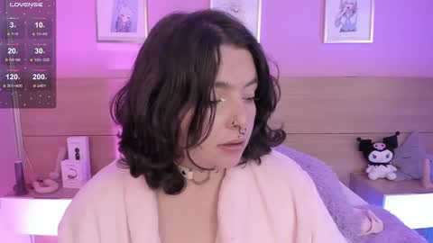 Snapshot of sachi_meow chatting on 02.10.25 Ig online show from 02.10.25