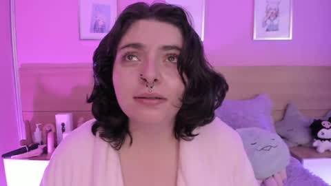 Snapshot of sachi_meow chatting on 02.15.25 Ig online show from 02.15.25