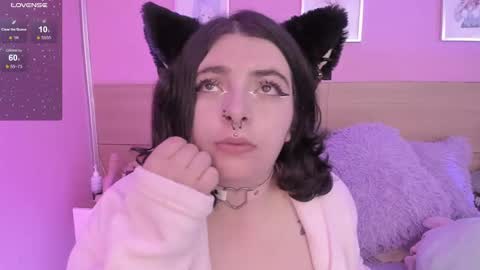 Snapshot of sachi_meow chatting on 02.17.25 Ig online show from 02.17.25