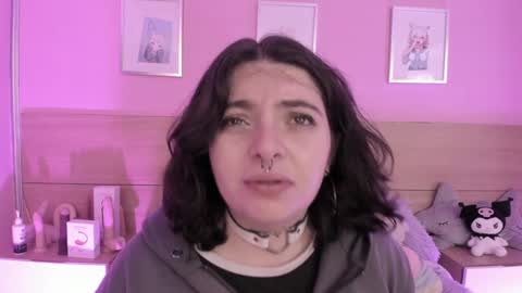 Snapshot of sachi_meow chatting on 02.21.25 Ig online show from 02.21.25