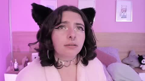 Snapshot of sachi_meow chatting on 02.24.25 Ig online show from 02.24.25