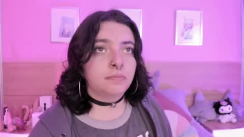 Snapshot of sachi_meow chatting on 03.06.25 Ig online show from 03.06.25