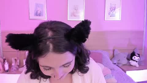 Snapshot of sachi_meow chatting on 03.09.25 Ig online show from 03.09.25