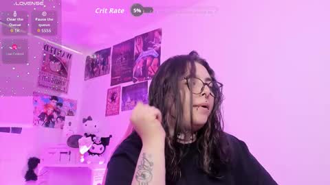 Snapshot of sachi_meow chatting on 10.08.25 Ig online show from 10.08.25