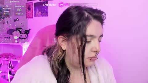 Snapshot of sachi_meow chatting on 10.11.25 Ig online show from 10.11.25