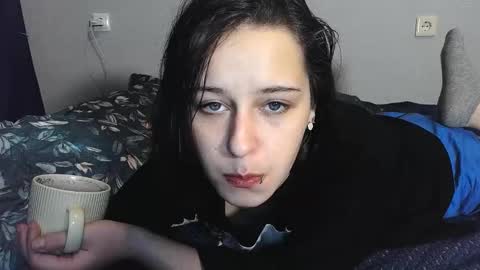 Snapshot of sademoface chatting on 03.02.25 pluto online show from 03.02.25