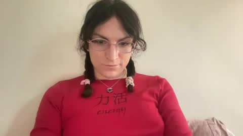 Snapshot of sadie_stars chatting on 02.18.25 Sadie online show from 02.18.25