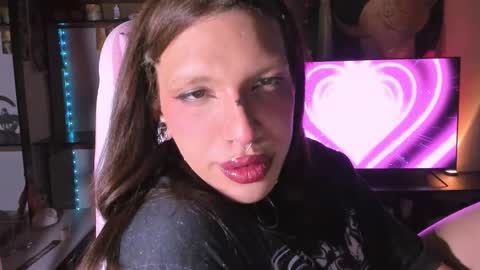 Snapshot of sailorbunnystar chatting on 02.26.25 Rose online show from 02.26.25