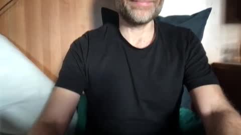 Snapshot of saint009 chatting on 12.28.24 saint009 online show from 12.28.24