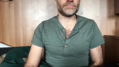 Snapshot of saint009 chatting on 02.20.25 saint009 online show from 02.20.25