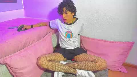 saint_dark online show from 11.23.25