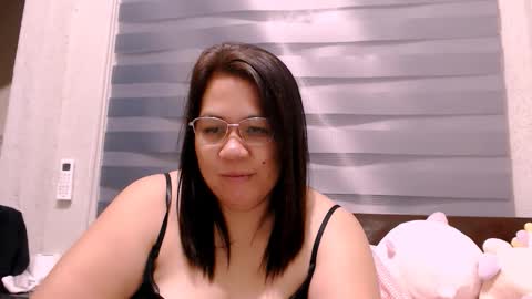 Snapshot of saint_flowerxxx chatting on 10.22.25 saint_flowerxxx online show from 10.22.25