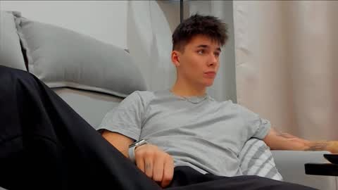 Snapshot of sairyeks chatting on 09.20.25 Roby online show from 09.20.25