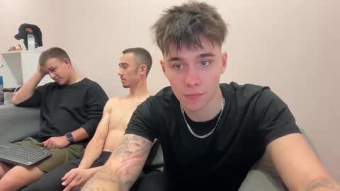 Snapshot of sairyeks chatting on 09.26.25 Roby online show from 09.26.25