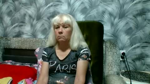 Snapshot of sakura_blonde chatting on 10.27.25 sakura_blonde online show from 10.27.25