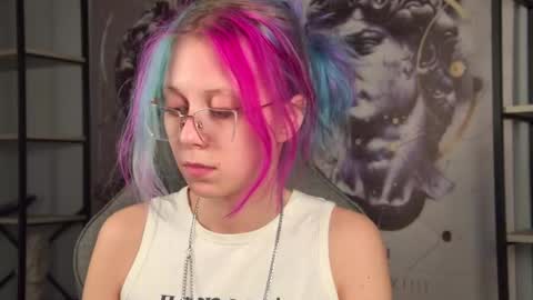 sakurabliss online show from 11.18.25