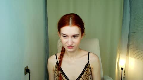 Snapshot of sallybiscuit chatting on 02.06.25 Sally online show from 02.06.25