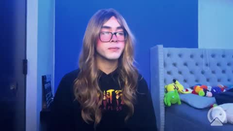 Snapshot of sallyyy22211 chatting on 09.20.25 sallyyy22211 online show from 09.20.25