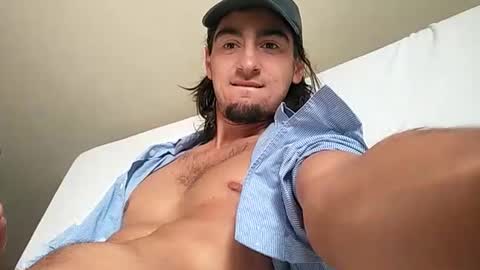 Snapshot of salmonman1305 chatting on 09.10.25 salmonman1305 online show from 09.10.25