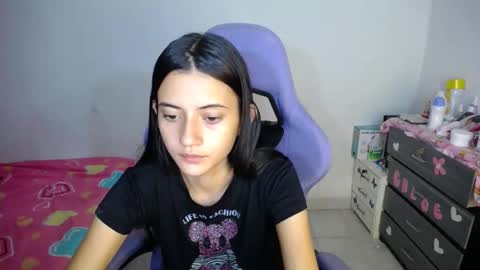 Snapshot of salome_fox4 chatting on 11.05.25 salome online show from 11.05.25