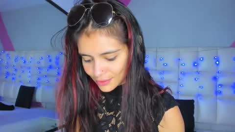 Snapshot of salome_rouse chatting on 10.02.25 Salome Rose online show from 10.02.25