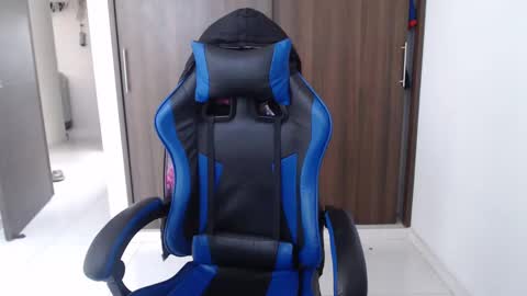 Snapshot of salome_sweet4_ chatting on 09.10.25 salome online show from 09.10.25