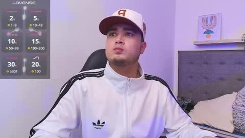 Snapshot of salvatore_muller chatting on 09.17.25 Salvatore  online show from 09.17.25