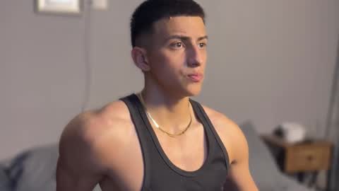 Snapshot of salvatore_romanoo chatting on 11.08.25 Salvatore online show from 11.08.25