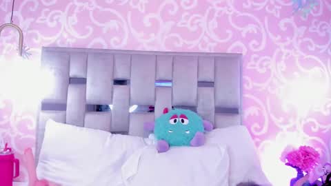 Samantha  online show from 01.31.25