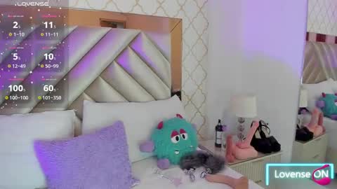 Samantha  online show from 02.08.25