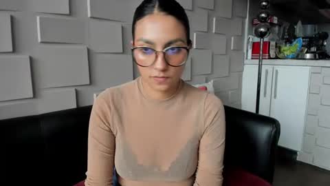 Snapshot of samantha_jadee chatting on 01.16.25 Samantha online show from 01.16.25