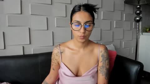 Snapshot of samantha_jadee chatting on 02.02.25 Samantha online show from 02.02.25