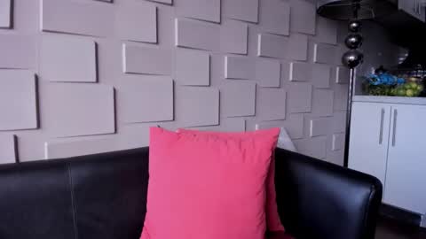 Snapshot of samantha_jadee chatting on 02.06.25 Samantha online show from 02.06.25