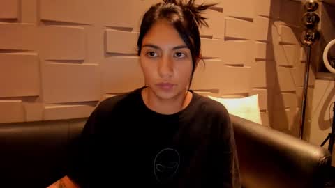 Snapshot of samantha_jadee chatting on 02.19.25 Samantha online show from 02.19.25