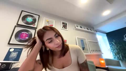 Snapshot of samantha_jadee chatting on 10.19.25 Samantha online show from 10.19.25