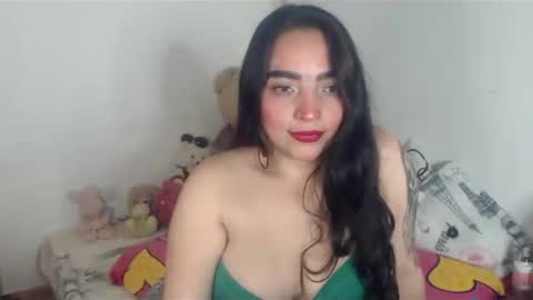 Snapshot of samanthakler17 chatting on 12.13.24 samantha online show from 12.13.24