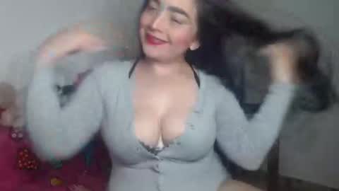 Snapshot of samanthakler17 chatting on 02.10.25 samantha online show from 02.10.25