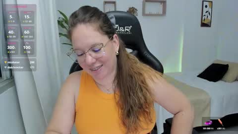 Snapshot of samanthaleon chatting on 12.19.24 Samantha samy online show from 12.19.24