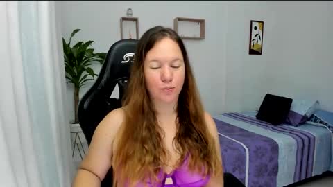 Snapshot of samanthaleon chatting on 02.02.25 Samantha samy online show from 02.02.25