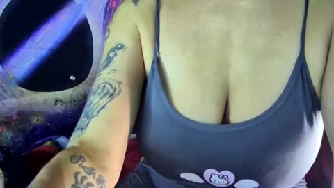 Snapshot of samanthaluna81 chatting on 09.28.25 SamanthaLuna81 online show from 09.28.25