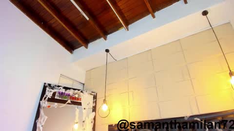 Alejandra  online show from 10.28.25