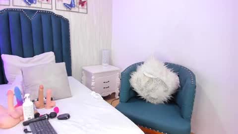 Samara Warren online show from 03.06.25