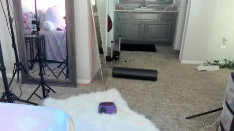 Snapshot of samatha1998 chatting on 01.24.25 Yaya online show from 01.24.25
