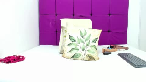 Snapshot of samay_sex18 chatting on 02.06.25 samay_sex18 online show from 02.06.25