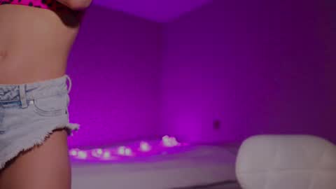 Sam Demia online show from 01.21.25