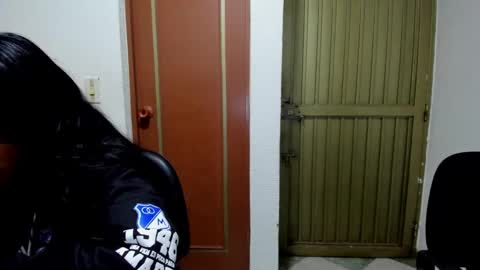 Snapshot of sami_cutte chatting on 01.14.25 sami_cutte online show from 01.14.25