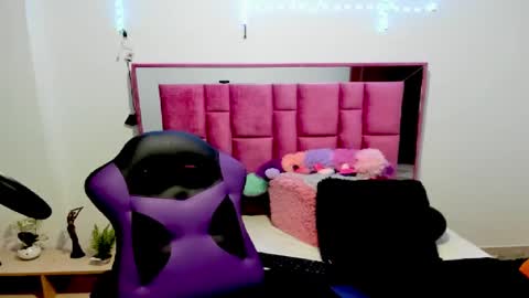Snapshot of sami_cutte chatting on 01.24.25 sami_cutte online show from 01.24.25