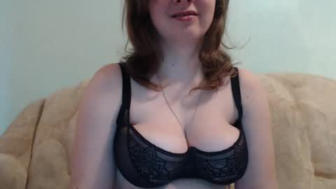 Snapshot of samiliya chatting on 03.03.25 samiliya online show from 03.03.25