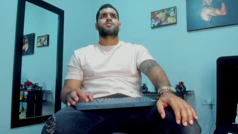 Snapshot of samir_hazard chatting on 12.14.24 samir_hazard online show from 12.14.24
